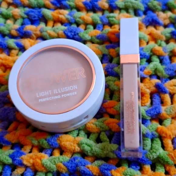 Flower Beauty Other - Flower Beauty 🌺 2 Piece Lot. EUC. Light Color. Used once.